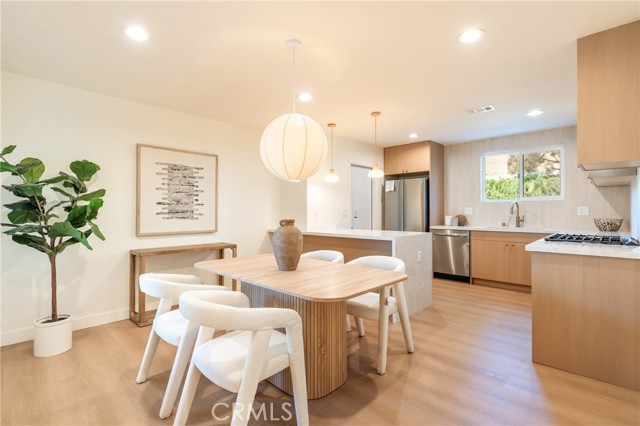 Detail Gallery Image 8 of 27 For 952 Cheyenne, Costa Mesa,  CA 92626 - 4 Beds | 2 Baths