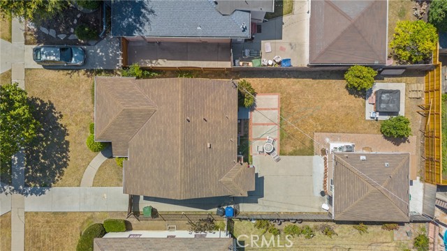 2939 Kelton Avenue, Los Angeles CA: https://media.crmls.org/medias/e665377c-cff8-4c94-8e89-3a252e1be8f0.jpg