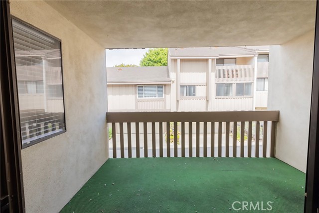 28205 Ridgepoint Court, Rancho Palos Verdes CA: https://media.crmls.org/medias/e6653d47-7bb2-4fe5-add7-e27e703f0d04.jpg