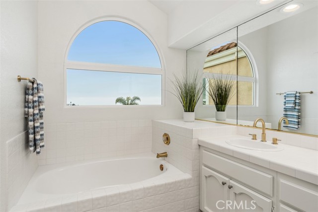 Detail Gallery Image 24 of 57 For 906 Calle Venezia, San Clemente,  CA 92672 - 4 Beds | 3 Baths