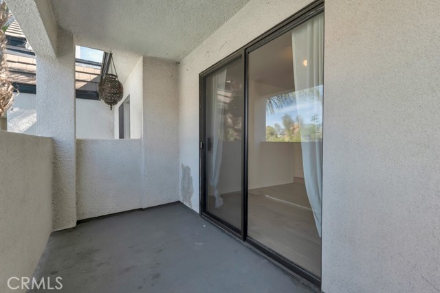 Image 27 of 39 For 17735 Kinzie Street 304