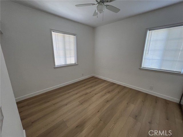 1840 West Glenoaks Boulevard, A photo 8