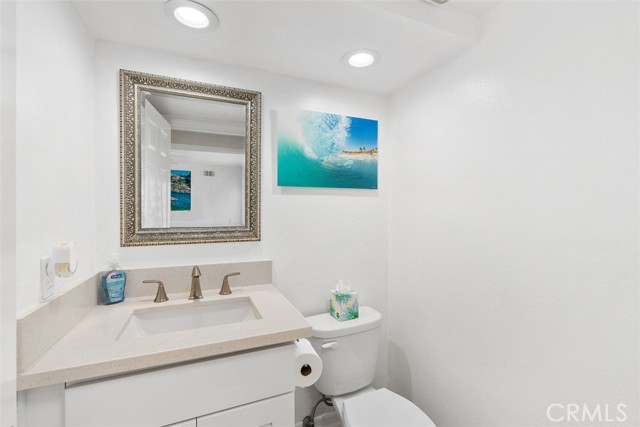 Detail Gallery Image 14 of 26 For 9 Chelsea Pointe, Dana Point,  CA 92629 - 2 Beds | 2/1 Baths
