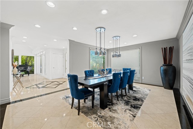 Detail Gallery Image 14 of 64 For 16221 Elisa Pl, Encino,  CA 91436 - 5 Beds | 5/1 Baths