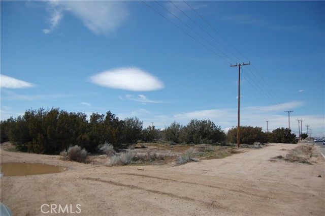 17111 Ranchero, Hesperia CA: https://media.crmls.org/medias/e6665b2c-6f07-460e-8b24-7d36ef41f161.jpg