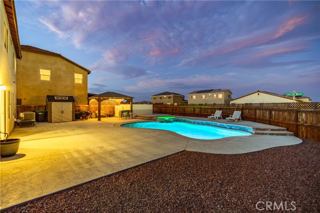 Detail Gallery Image 6 of 49 For 2434 Lugar Hermoso Ct, Rosamond,  CA 93560 - 4 Beds | 2/1 Baths