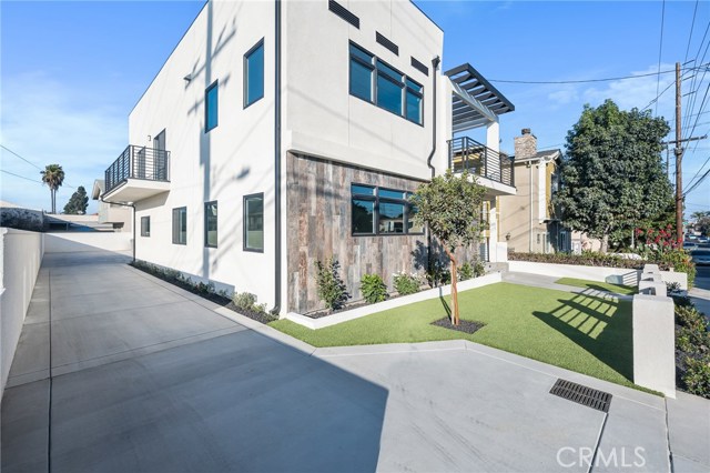 2321 Vanderbilt Lane, Redondo Beach, California 90278, 6 Bedrooms Bedrooms, ,2 BathroomsBathrooms,Residential,Sold,Vanderbilt,CV20231019