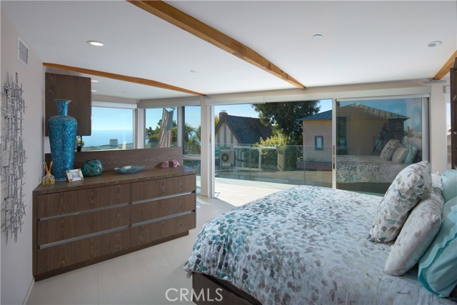 Detail Gallery Image 12 of 43 For 2680 Victoria Dr, Laguna Beach,  CA 92651 - 3 Beds | 3/1 Baths