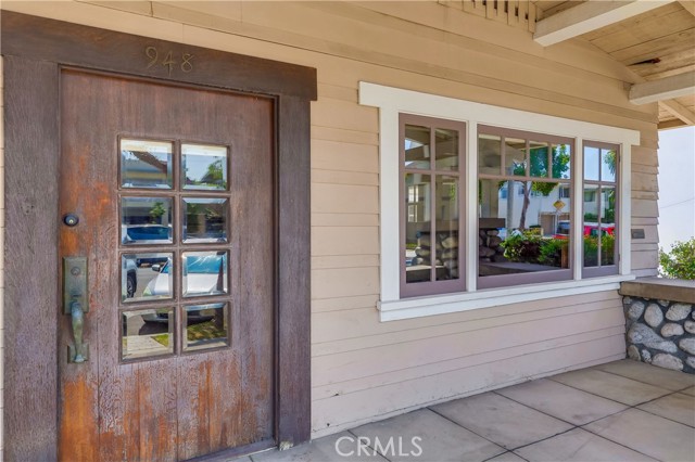 Detail Gallery Image 4 of 46 For 948 Cedar Ave, Long Beach,  CA 90813 - 2 Beds | 1 Baths