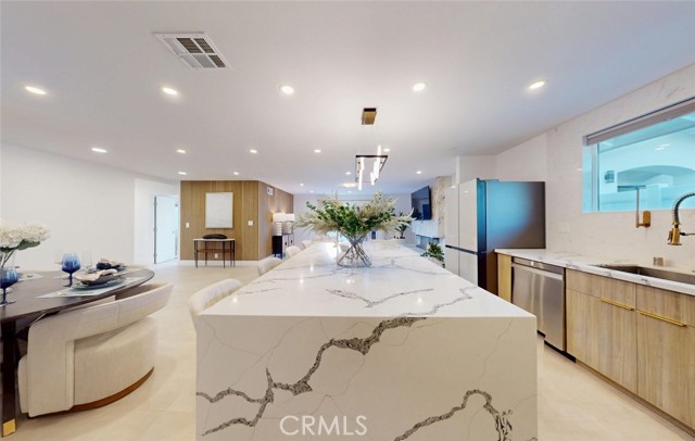 Detail Gallery Image 9 of 67 For 17541 Santa Cristobal, Fountain Valley,  CA 92708 - 4 Beds | 2/1 Baths