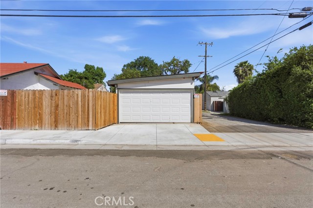 Detail Gallery Image 42 of 49 For 201 Lincoln St, Bakersfield,  CA 93305 - 3 Beds | 2 Baths