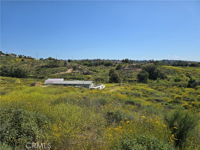 Detail Gallery Image 27 of 42 For 15045 Harbart Dr, Riverside,  CA 92506 - 4 Beds | 3/1 Baths