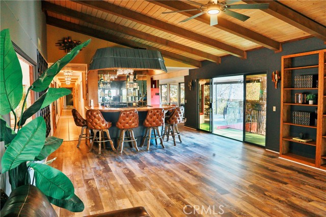 27424 Homyr Place, Canyon Country CA: https://media.crmls.org/medias/e668db24-a312-4bfb-a34f-37477e8c859d.jpg