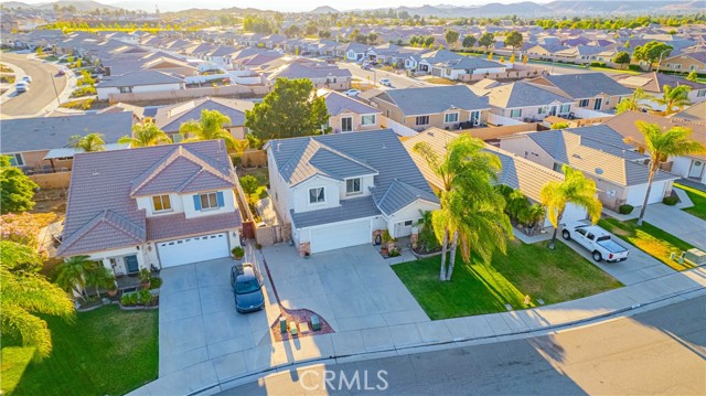 Detail Gallery Image 4 of 52 For 30577 Pine Creek Dr, Menifee,  CA 92584 - 4 Beds | 2/1 Baths