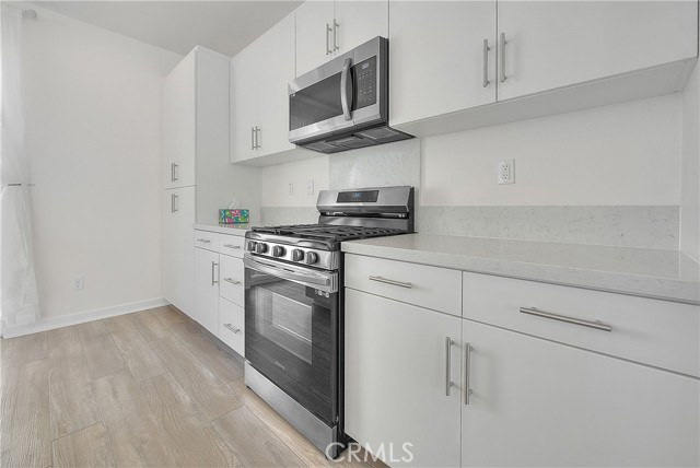 Detail Gallery Image 15 of 75 For 15820 Caterpillar Dr, Fontana,  CA 92336 - 4 Beds | 3 Baths