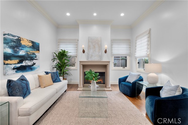 114 N Ardmore Avenue, Manhattan Beach CA: https://media.crmls.org/medias/e669b5f3-00a9-4417-95b3-4aba2058ad4d.jpg