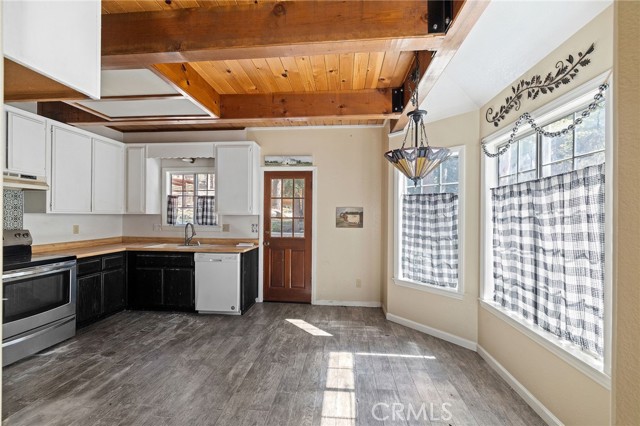 Detail Gallery Image 5 of 28 For 6311 Sugar Pines, Angelus Oaks,  CA 92305 - 2 Beds | 2 Baths