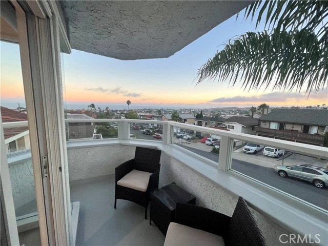 Detail Gallery Image 11 of 28 For 33762 Alcazar Dr #2,  Dana Point,  CA 92629 - 3 Beds | 2 Baths