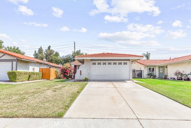 Detail Gallery Image 2 of 20 For 1866 Overland St, Colton,  CA 92324 - 2 Beds | 1 Baths