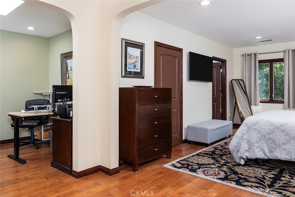 881 Country Club DriveBurbank img 24