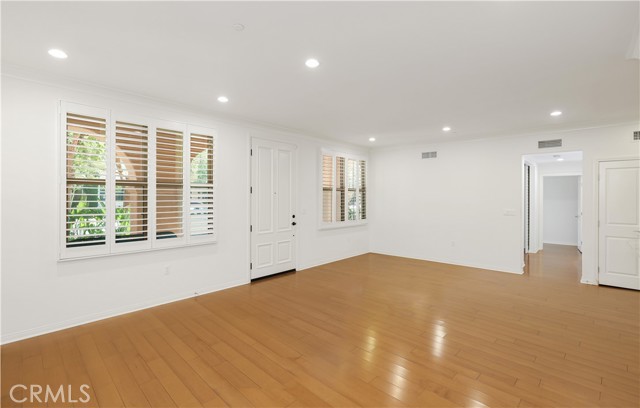 Detail Gallery Image 4 of 34 For 89 Mayfair, Irvine,  CA 92620 - 1 Beds | 1/1 Baths