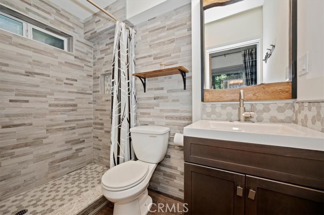 23463 The Blind Trail, Crestline, CA 92325