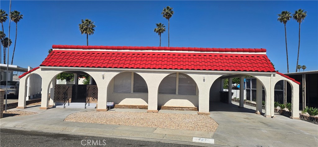 560 Santa Clara Circle
