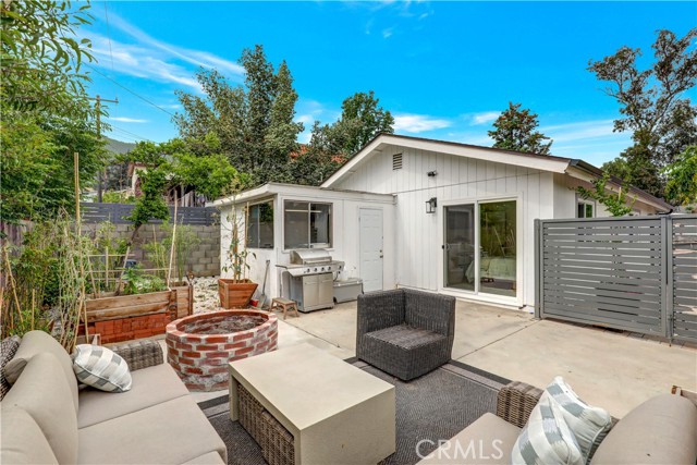 Detail Gallery Image 3 of 38 For 33288 Landerville, Lake Elsinore,  CA 92530 - 2 Beds | 1 Baths