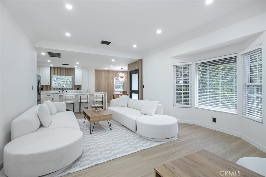 MLS #SR25263250 image #8