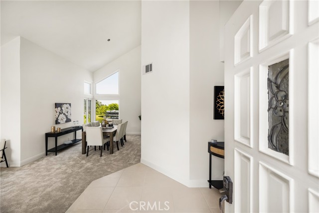 580 S Londerry Ln, Anaheim Hills CA: https://media.crmls.org/medias/e66d0547-62fd-4ce3-916d-c29d5b2bb4ee.jpg