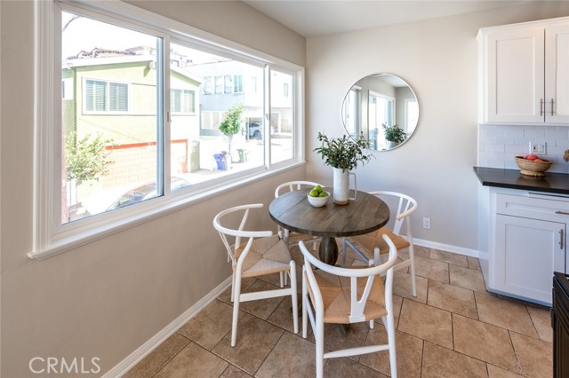 212 41st Street, Manhattan Beach, California 90266, 3 Bedrooms Bedrooms, ,1 BathroomBathrooms,Residential,Sold,41st Street,SB22068683
