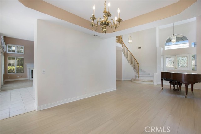 Detail Gallery Image 11 of 17 For 26711 Laurel Crest Dr, Laguna Hills,  CA 92653 - 4 Beds | 3 Baths