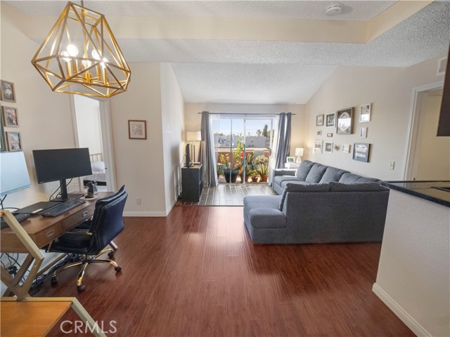 Detail Gallery Image 16 of 39 For 2507 E 15th #304,  Long Beach,  CA 90804 - 2 Beds | 2 Baths