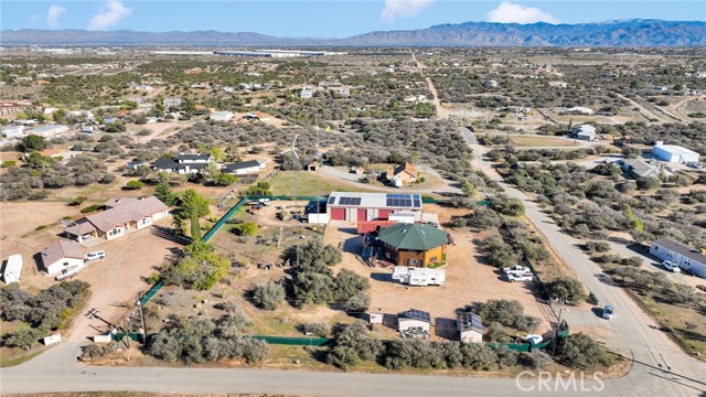 Detail Gallery Image 6 of 40 For 10328 El Centro, Oak Hills,  CA 92344 - 5 Beds | 4 Baths