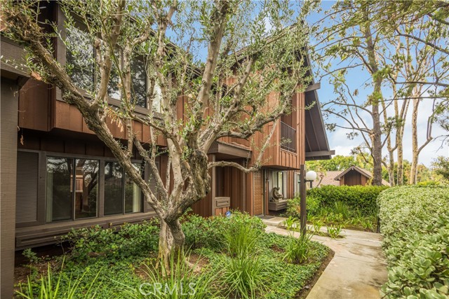 Detail Gallery Image 3 of 30 For 1637 Westmont, San Pedro,  CA 90732 - 3 Beds | 2/1 Baths