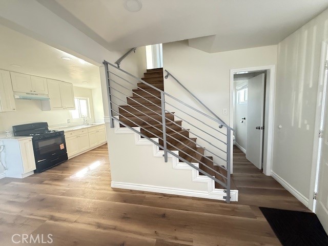 Detail Gallery Image 5 of 18 For 11754 Walcroft, Lakewood,  CA 90715 - 3 Beds | 2 Baths