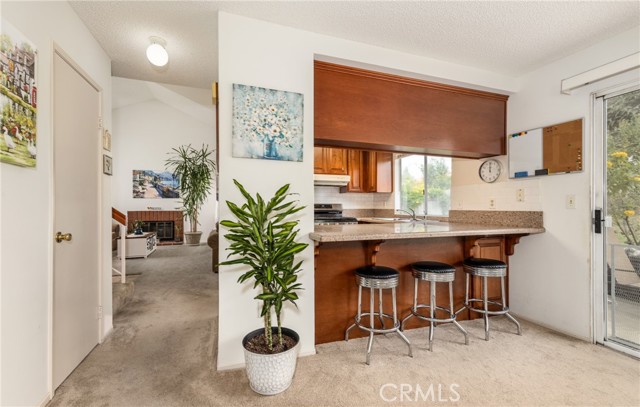 Detail Gallery Image 13 of 27 For 1228 W Woodcrest Street, Bloomington,  CA 92316 - 5 Beds | 2/1 Baths