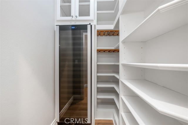20 Townsend, Irvine CA: https://media.crmls.org/medias/e672b9f5-1928-4494-89fa-8f5aea5d4381.jpg