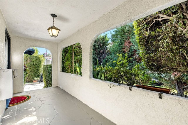 Detail Gallery Image 4 of 28 For 1323 5th St, Glendale,  CA 91201 - 2 Beds | 1 Baths