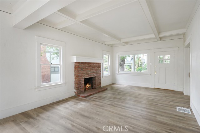 4415 12th Street, Riverside CA: https://media.crmls.org/medias/e674125f-d9f6-4cb2-9677-4de9d5960909.jpg