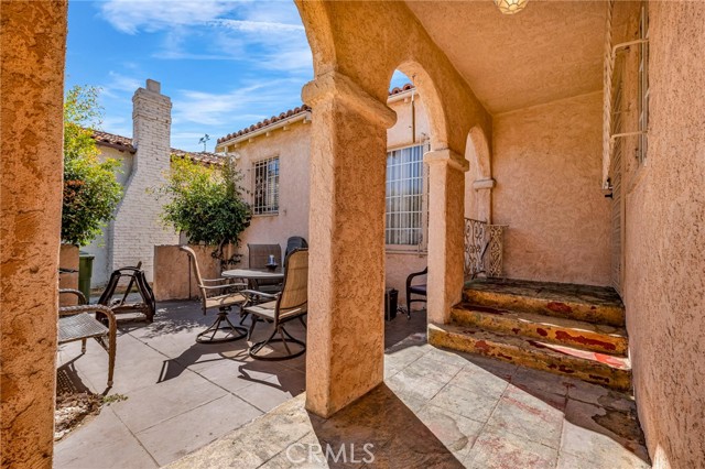 Detail Gallery Image 4 of 38 For 1912 W 76th St, Los Angeles,  CA 90047 - 3 Beds | 1/1 Baths