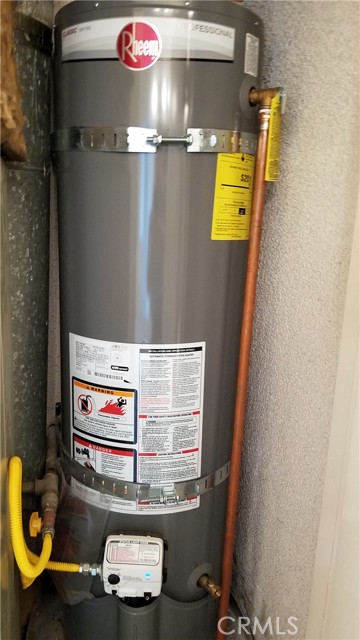 Newer waterheater in hall bathroom