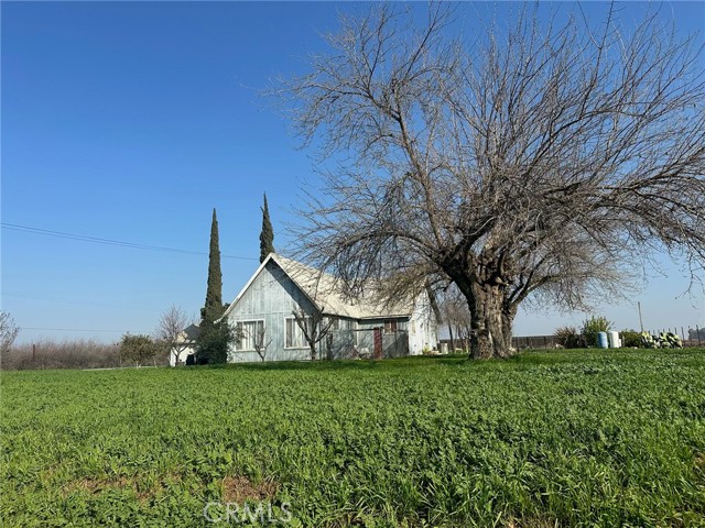 Detail Gallery Image 2 of 35 For 6540 Enos, Bakersfield,  CA 93314 - 5 Beds | 2 Baths