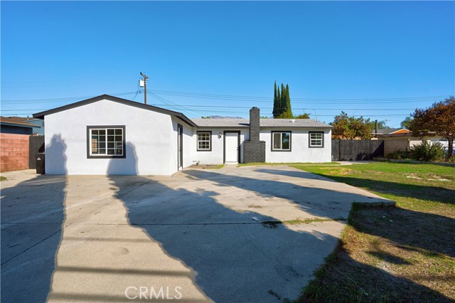 Detail Gallery Image 2 of 39 For 1381 E 5th, Ontario,  CA 91764 - 4 Beds | 1/1 Baths