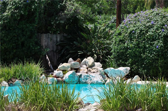 Detail Gallery Image 20 of 20 For 10035 Gierson Ave, Chatsworth,  CA 91311 - 4 Beds | 3 Baths