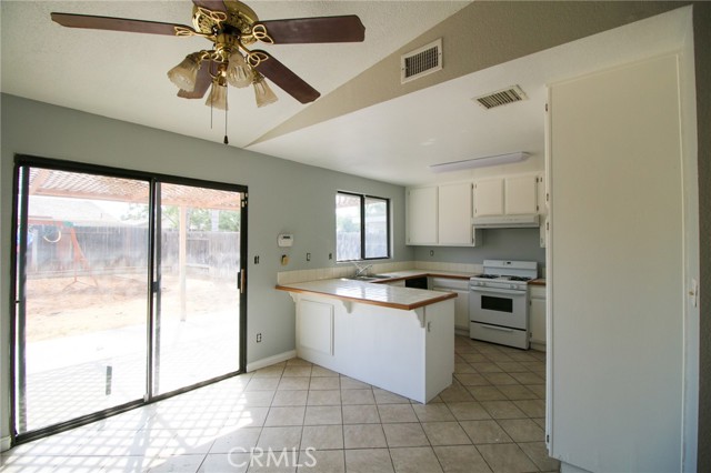 29748 Park City Avenue, Menifee CA: https://media.crmls.org/medias/e676b5c0-fb9b-4f96-aefe-9e8d2d8baeb4.jpg
