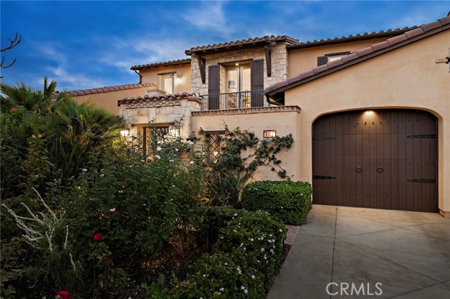 137 Sunset, Irvine CA: https://media.crmls.org/medias/e676e879-ada9-4bb5-8d05-592189a6120d.jpg