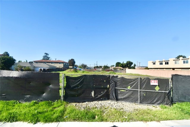 Detail Gallery Image 10 of 12 For 12771 Lorna, Garden Grove,  CA 92841 - – Beds | – Baths