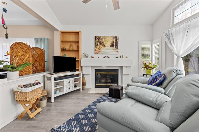 Detail Gallery Image 6 of 51 For 40402 via Siena, Murrieta,  CA 92562 - 3 Beds | 2/1 Baths