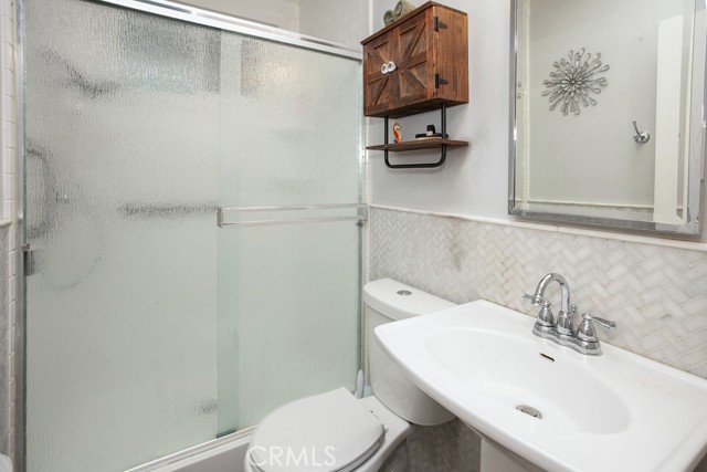 Detail Gallery Image 8 of 12 For 22850 Lulll St, West Hills,  CA 91304 - 3 Beds | 2 Baths